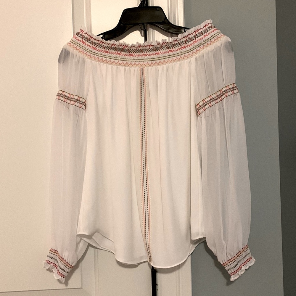 WHBM size Small Blouse No dog or smoke.  Like new